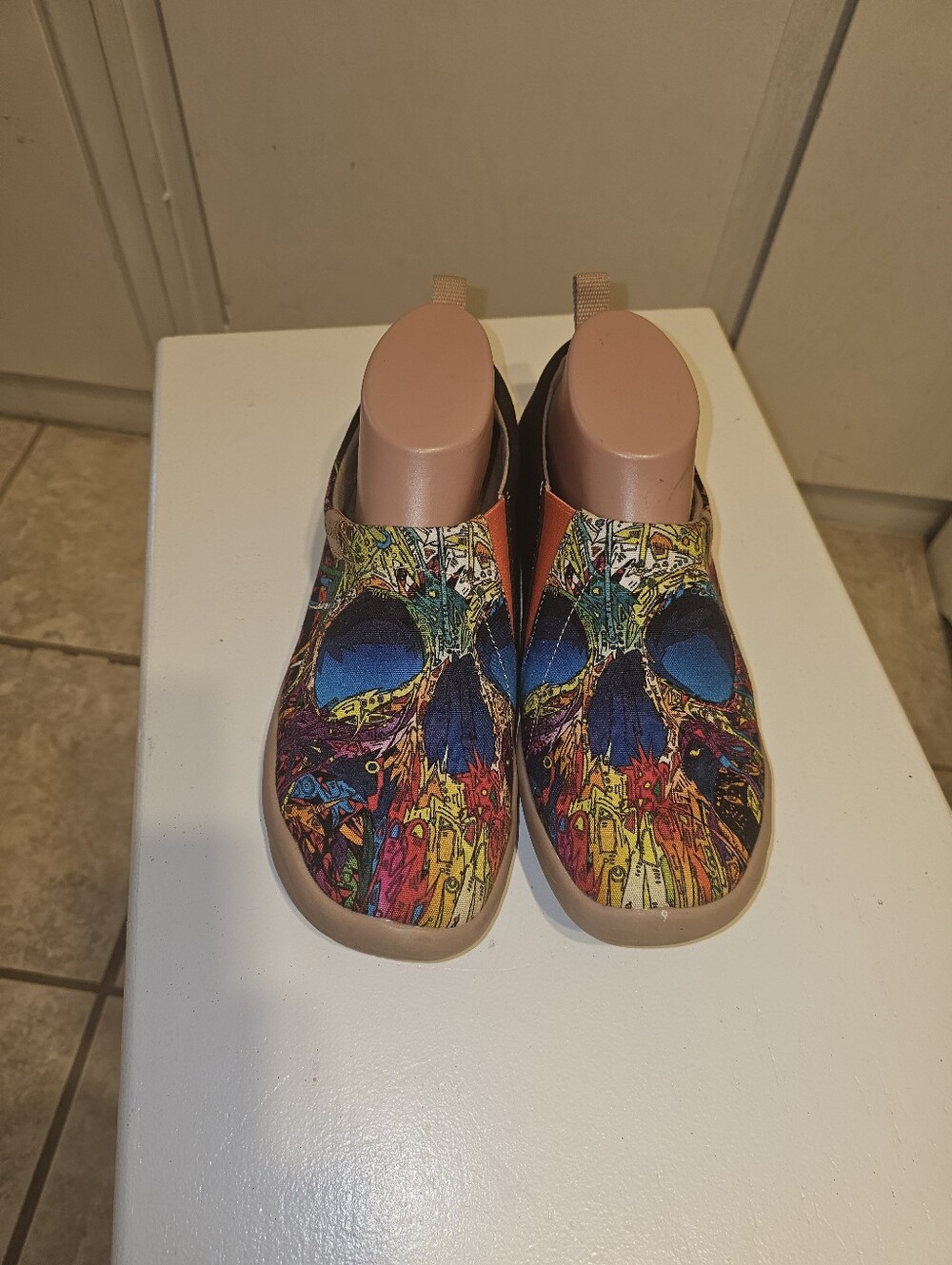 UIN TOLEDO Super Cute Multicolor Colorful Slipons Outdoor Canvas Size 9 Preowned - Picture 2 of 5